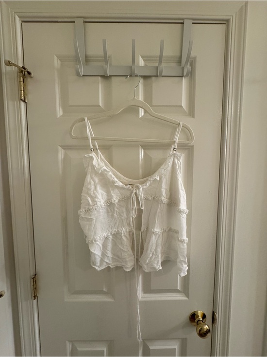 Aeropostale Tops - Aeropostale White Tie-Front Ruffle Camisole